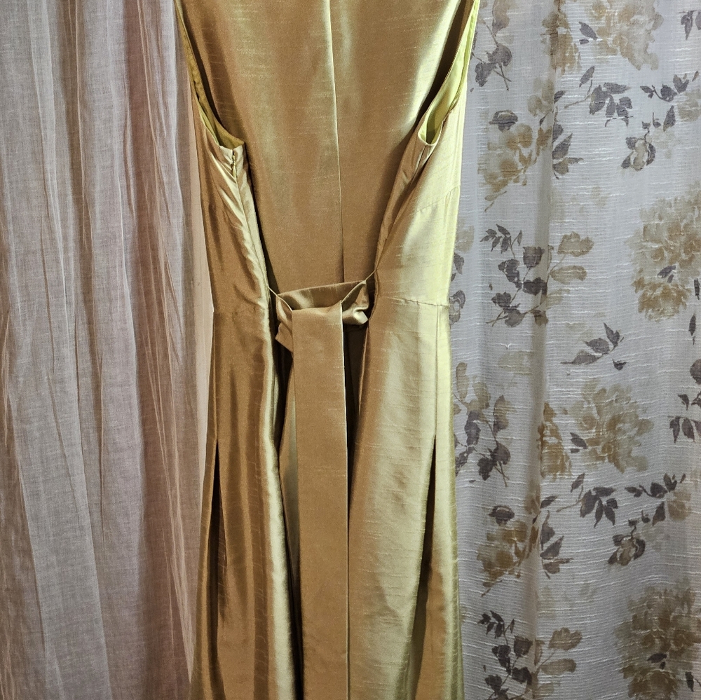 Jessica Howard olive green, no sleeve dress with belt Only. - Picture 3 of 15